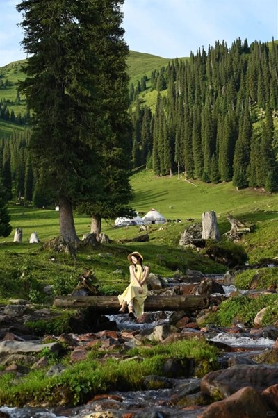 Tour du lịch Trung Quốc: BẮC TÂN CƯƠNG URUMQI – KANAS – HEMU – YINING-NALATI 10N9Đ