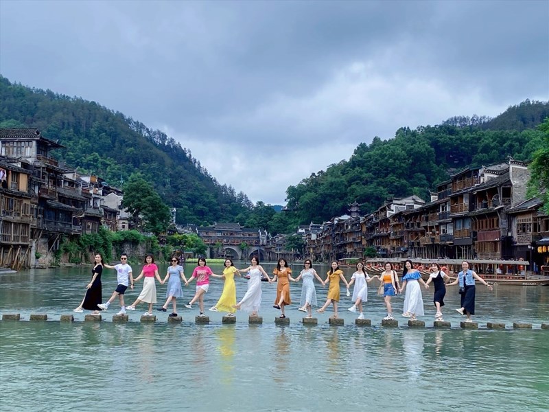 Tour du lịch Trung Quốc: Phượng Hoàng Cổ Trấn - Trương Gia Giới - Thiên Môn Sơn 5N4Đ