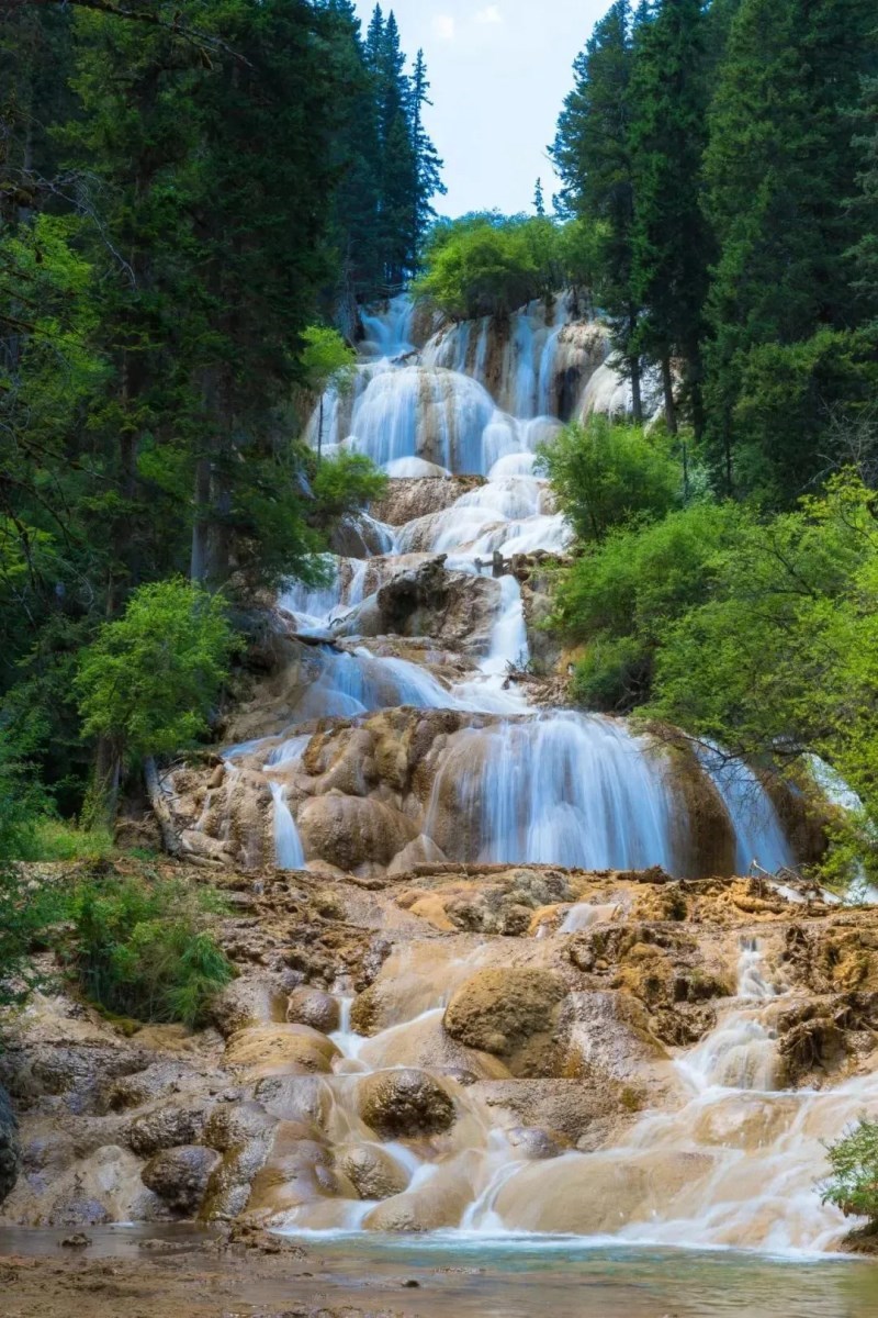 Tour du lịch Trung Quốc: Thành Đô - Cửu Trại Câu - Lạc Sơn Đại Phật - Công viên Gấu trúc 6N5Đ